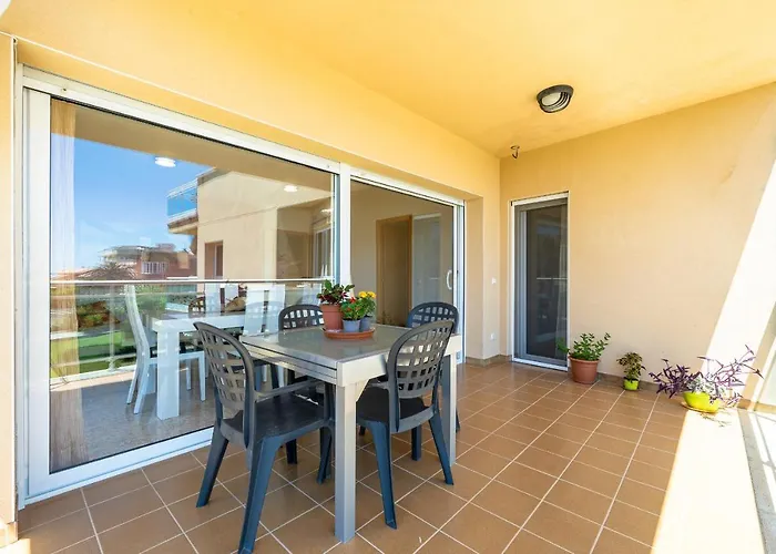Hauzify I Apartament Cala Pepo